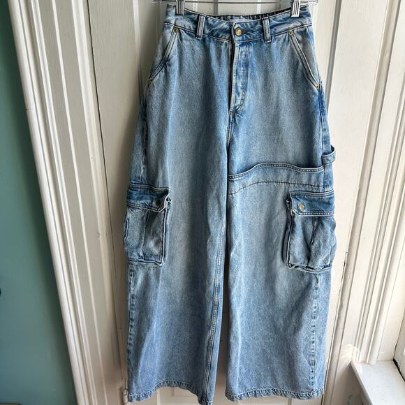 Heavy Manners Wide Leg Cargo Jeans - Picture 4 of 11